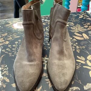 Veronica Beard Taupe Suede Chukka Boots